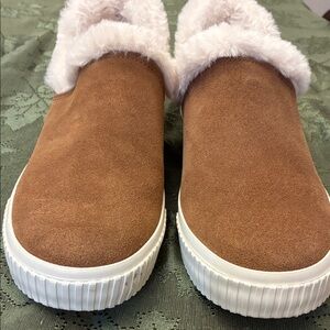 Timberland Brown Slip-On Slippers with White Fur